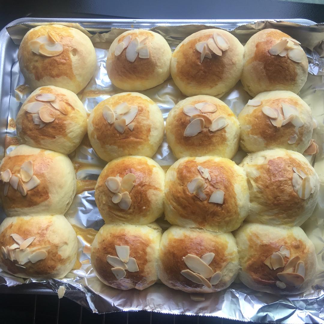 鲜奶油小餐包（一次发酵）