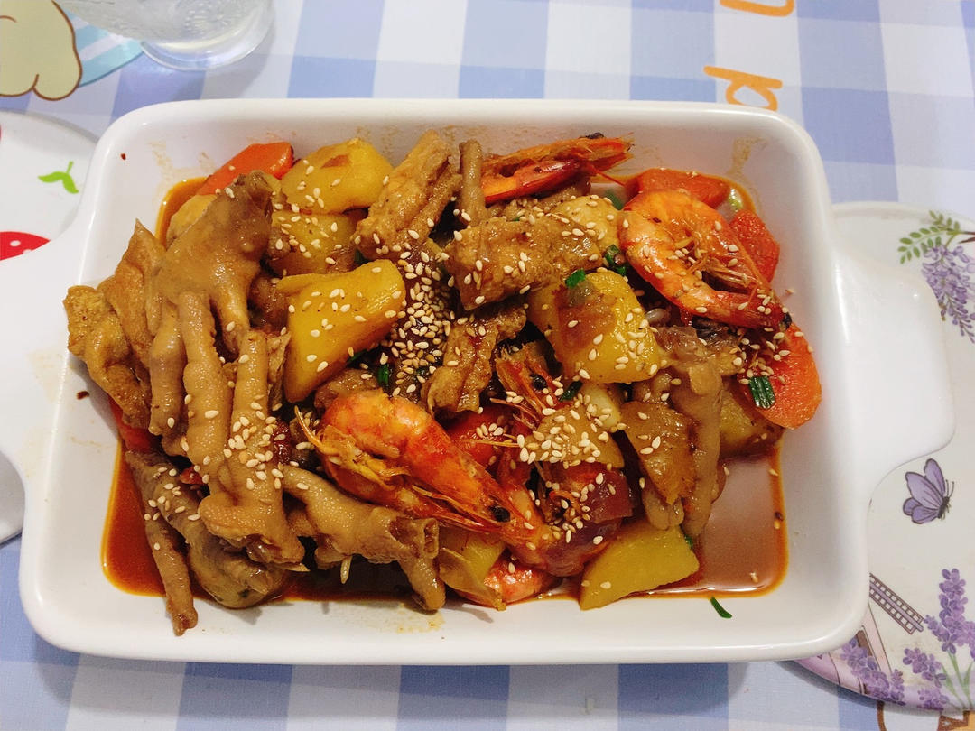 鸡爪虾煲