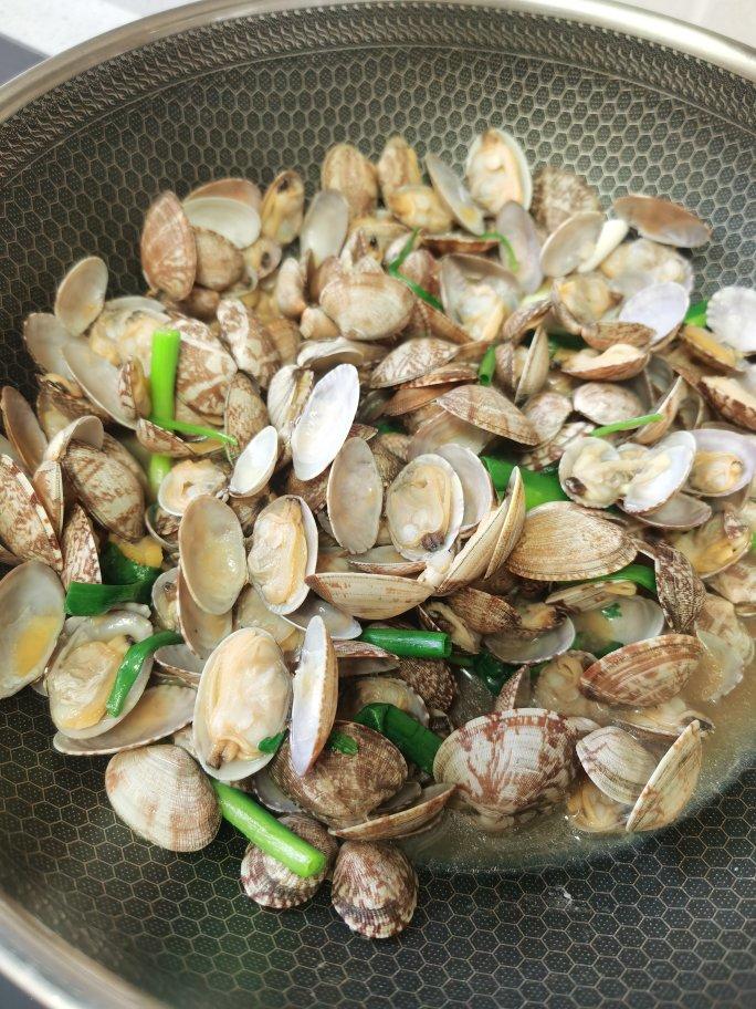 清炒葱姜蛤蜊