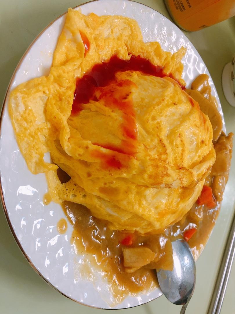 日式咖喱鸡蛋包饭