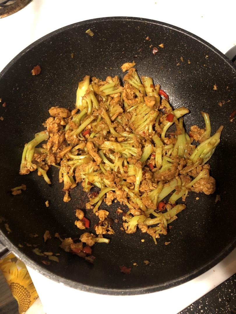 和饭店一个味道的干锅花菜