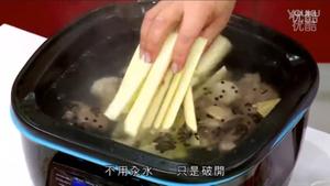 黑胡椒羊骨汤的做法 步骤2