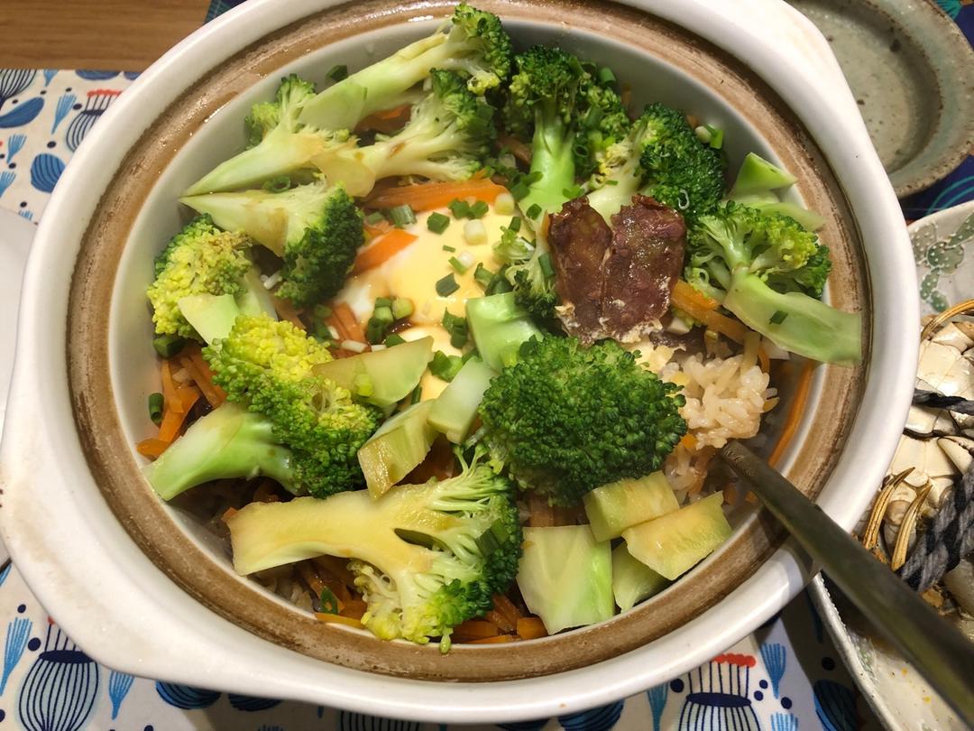 香肠煲仔饭