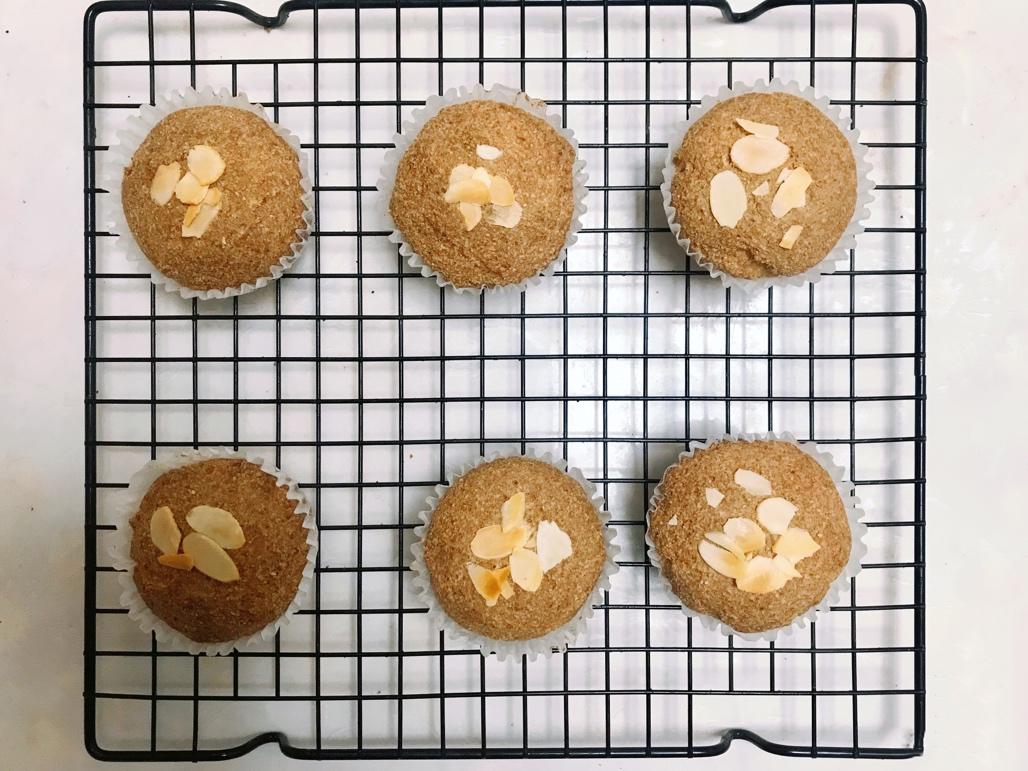 真香快手低碳生酮杏仁面包