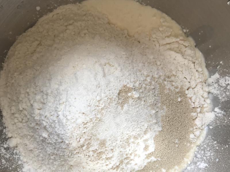 纯奶手撕吐司的做法 步骤1