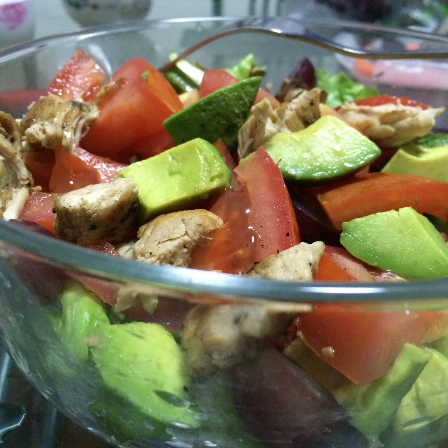 烤鸡胸牛油果沙拉（附私家香草油醋汁做法）