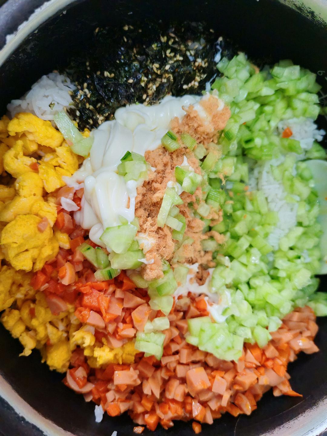 小朋友爱吃的海苔碎饭团🍙