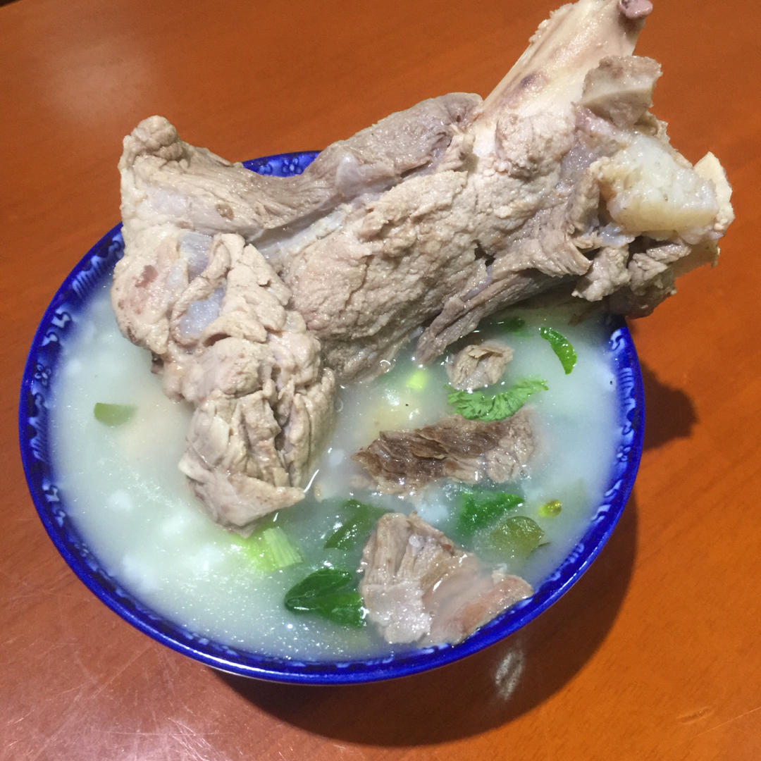 筒骨粥