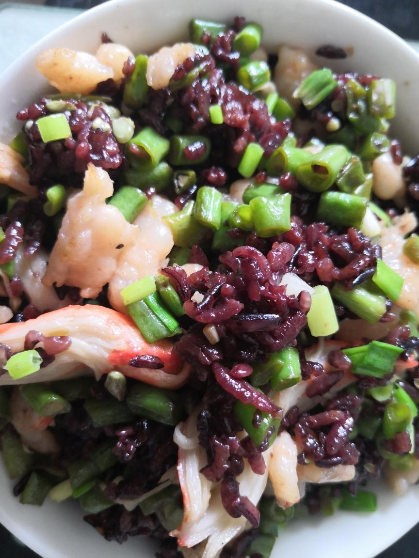 随缘的紫糯米炒饭的做法