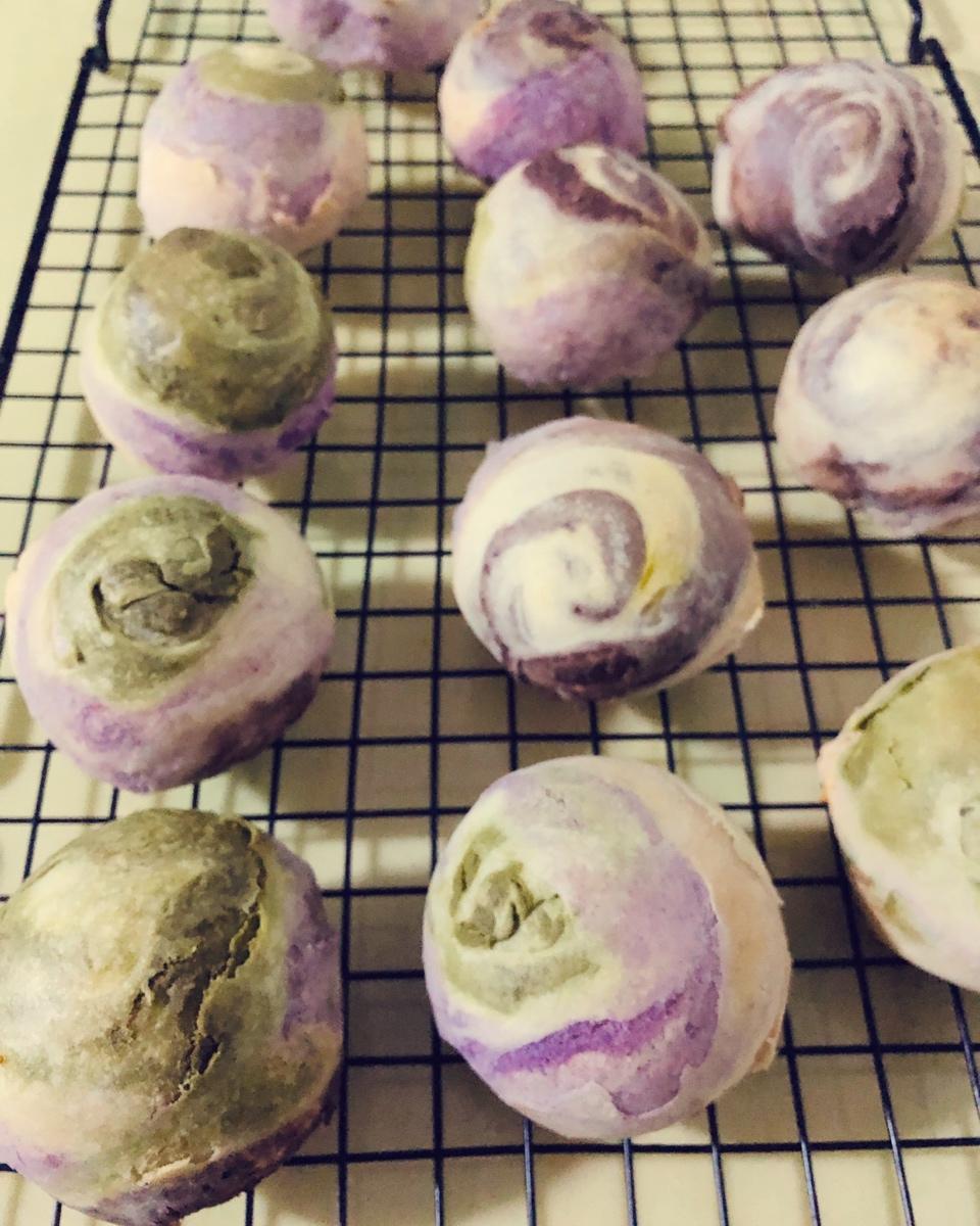 和彩虹一样美腻的彩色紫薯蛋黄酥~~附紫薯馅的做法