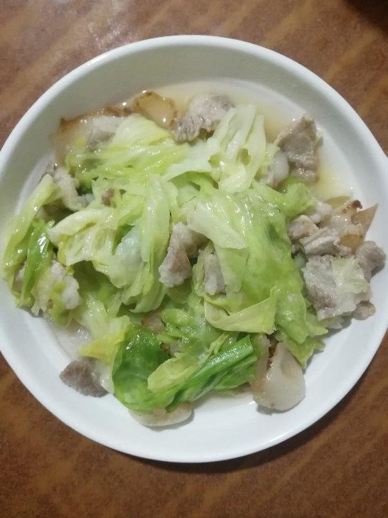 包菜炒肉