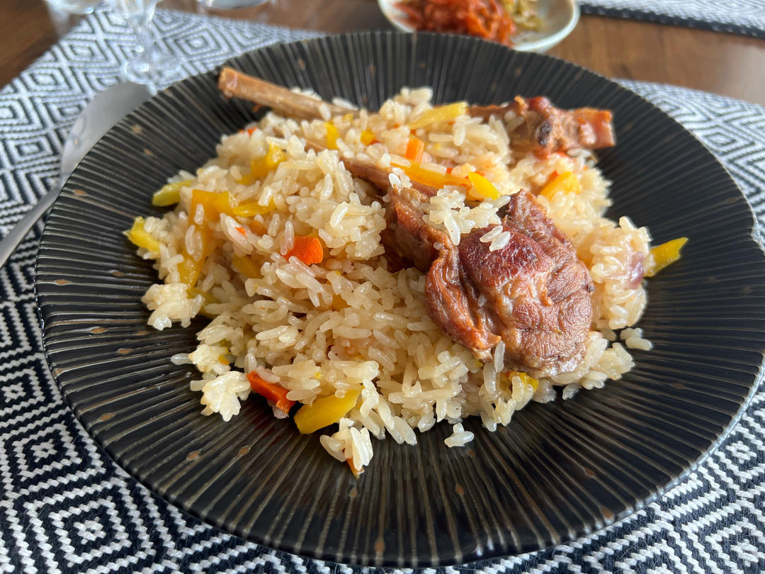 新疆羊排抓饭（出锅后米粒分明的秘密）