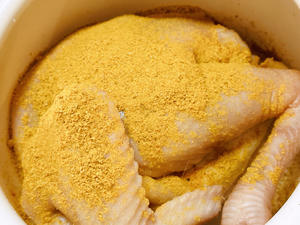 家庭盐焗鸡—最简单电饭煲版本的做法 步骤4