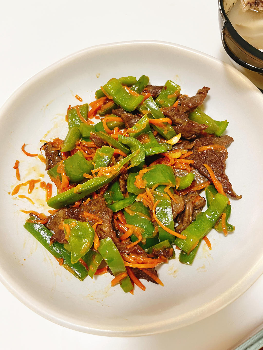 嫩炒牛肉片～～简单快手菜