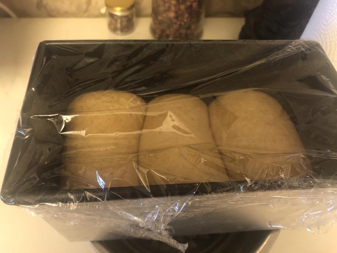 70%冷藏中种全麦土司（100%全麦）