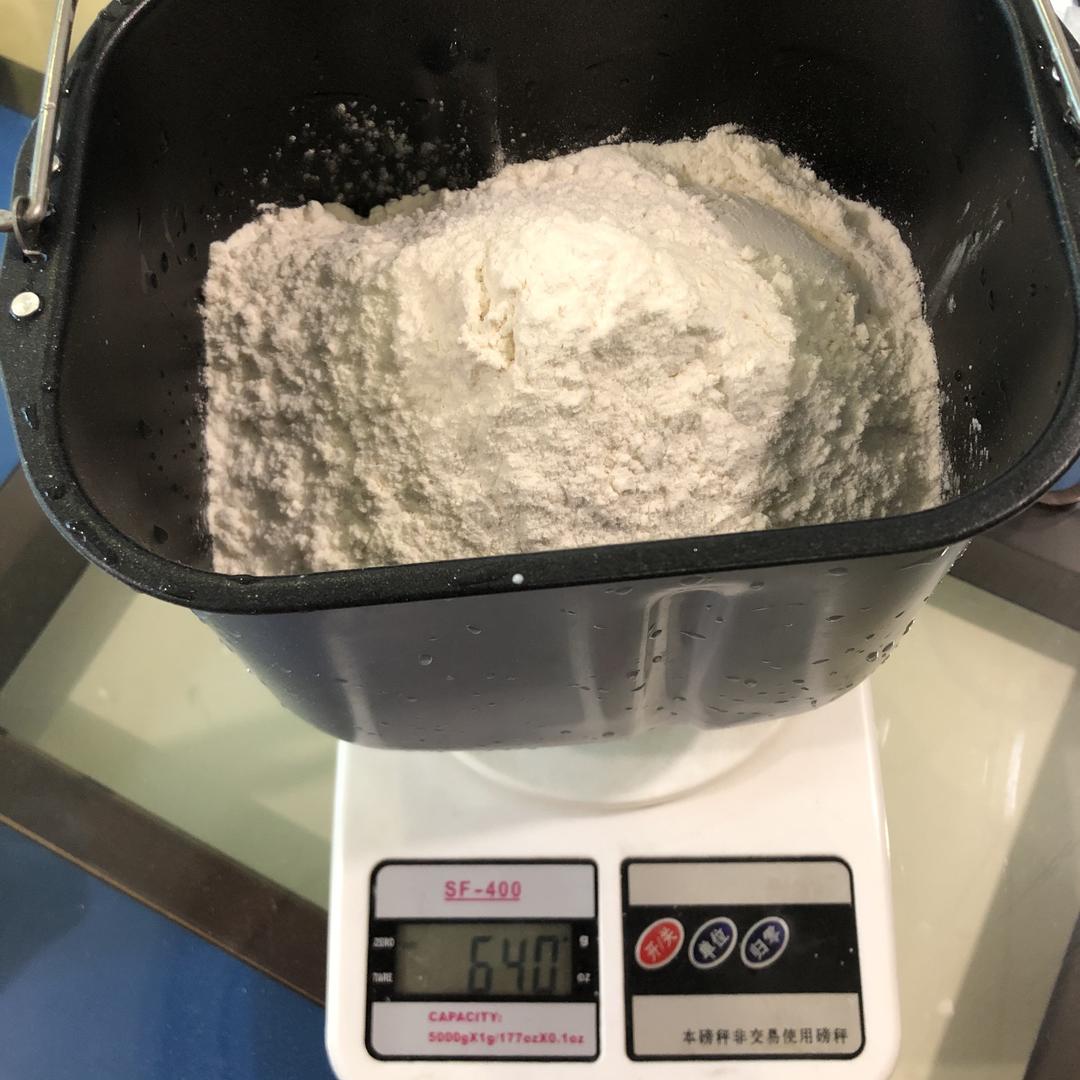 纯奶手撕吐司的做法 步骤1