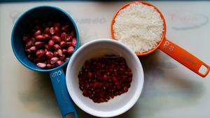 夏日养生简单一招丨红豆花生粥、炒藕片、白灼马齿苋 • 圆满素食的做法 步骤1