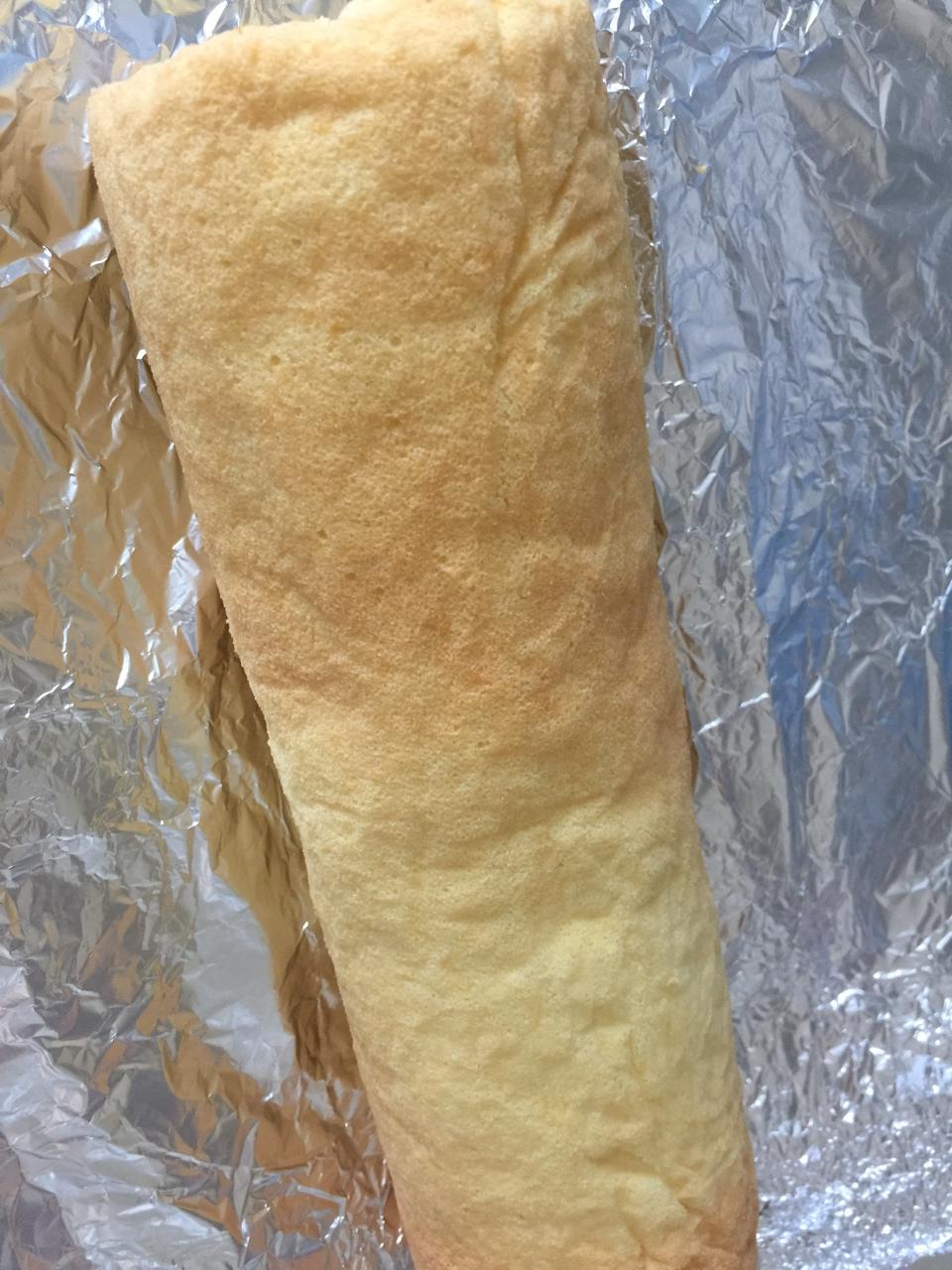 肉松戚风蛋糕卷