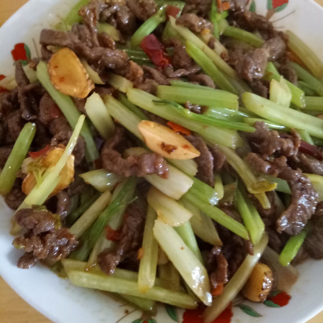 小炒牛肉