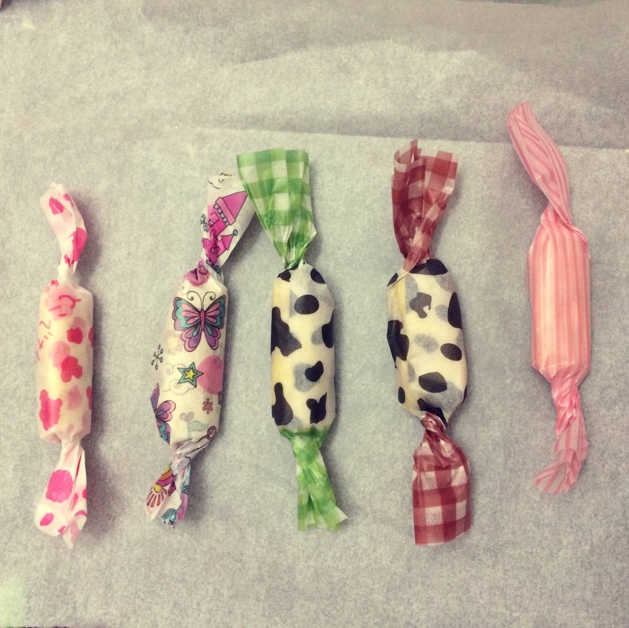视频：用棉花糖制作超级好吃的杏仁蔓越莓牛轧糖