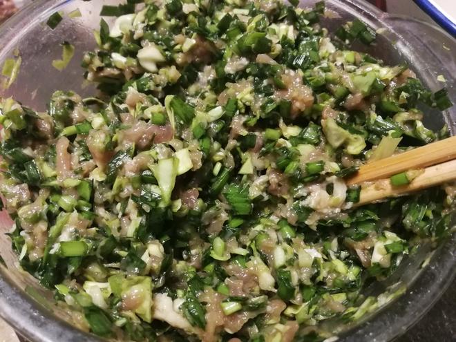 饺子:猪肉韭菜馅的做法