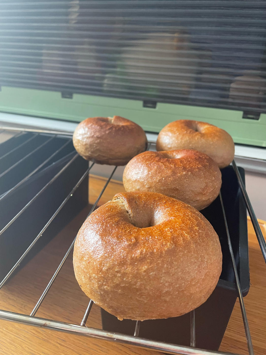 咖啡奶盐全麦贝果