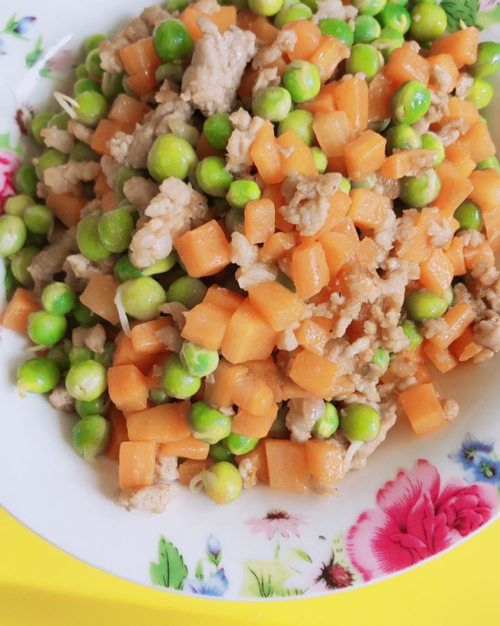 豌豆炒肉末