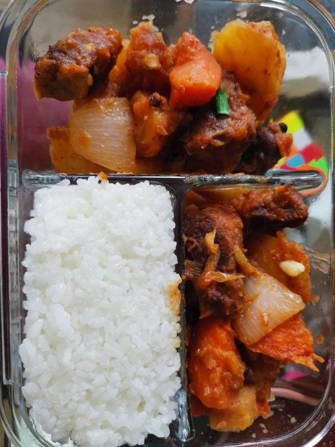 番茄土豆炖牛肋骨