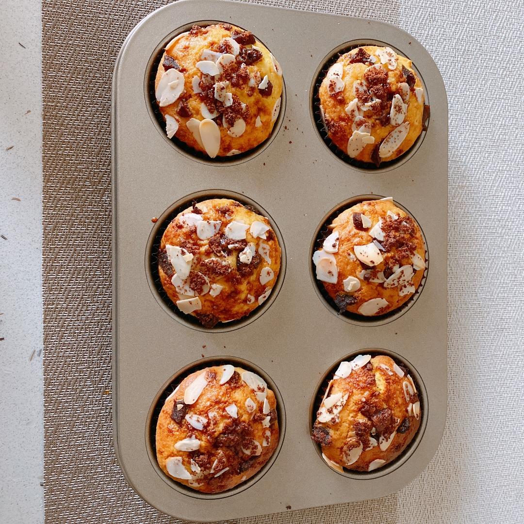 香气扑鼻的杏仁麦芬muffin