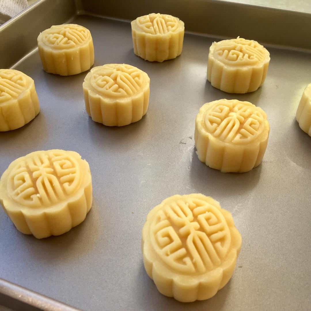 超虐的半岛酒店奶黄月饼（赖子自留帖）