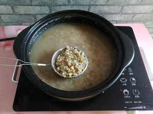 绿豆糙米粥的做法 步骤5