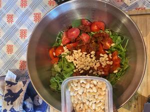 Feta芝麻菜沙拉的做法 步骤3