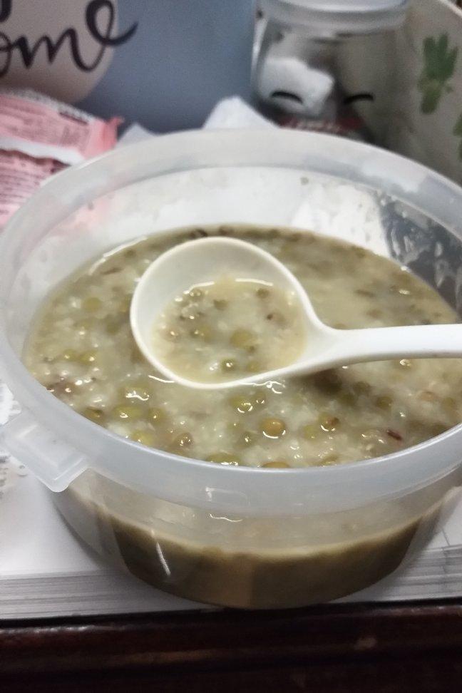 快熟绿豆粥（不用泡米不用高压锅）