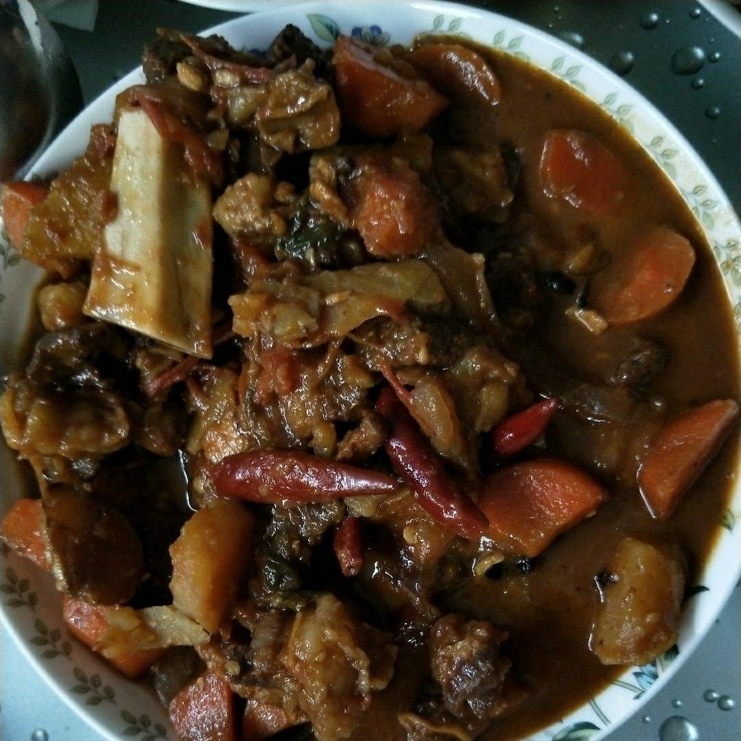 红烧牛肉土豆 （独家秘制）