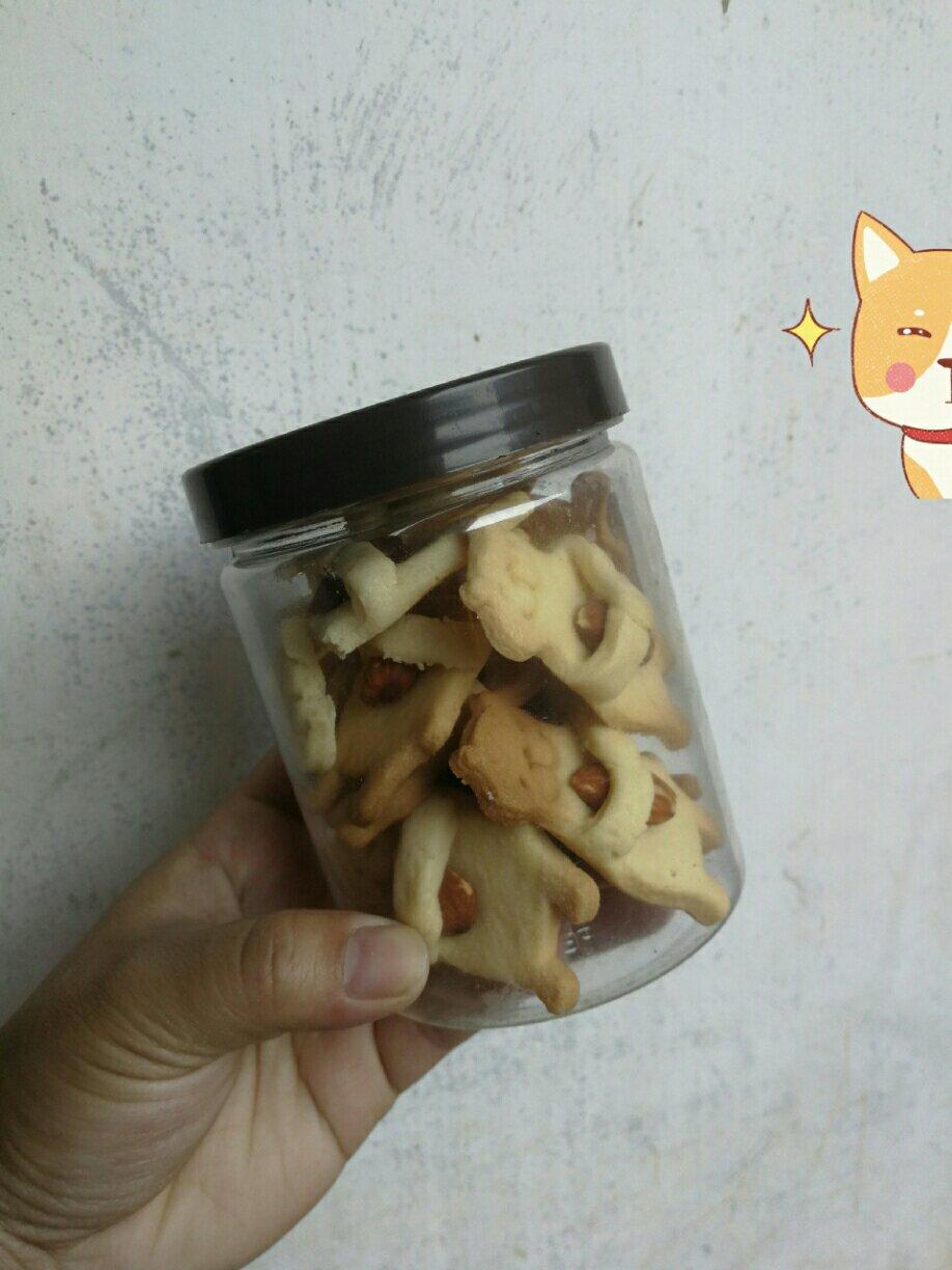 抱杏仁的小熊（造型饼干）