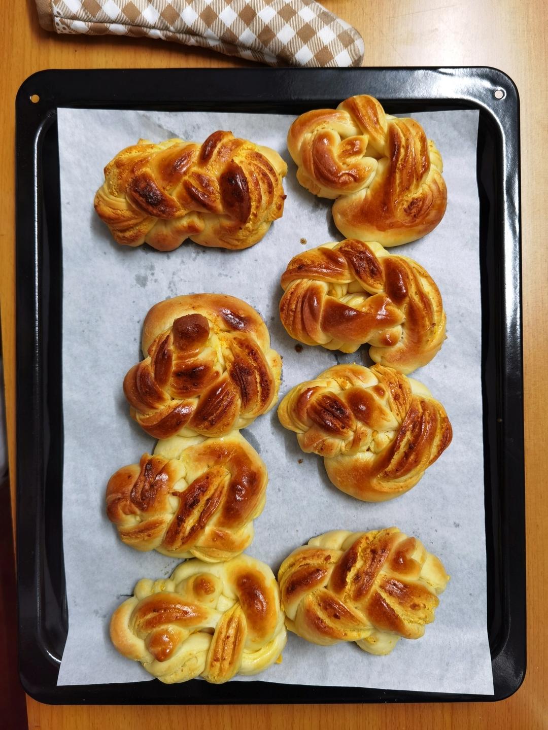 咸蛋黄奶酥mini小吐司