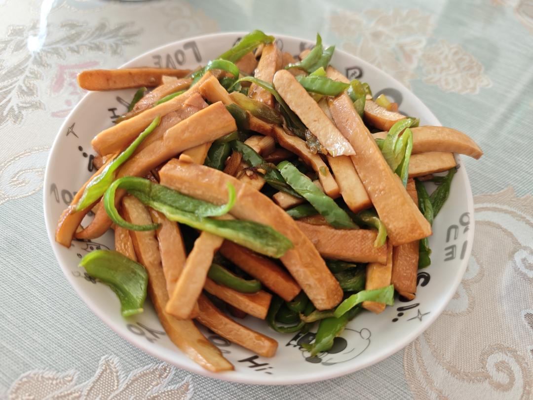 青椒炒香干