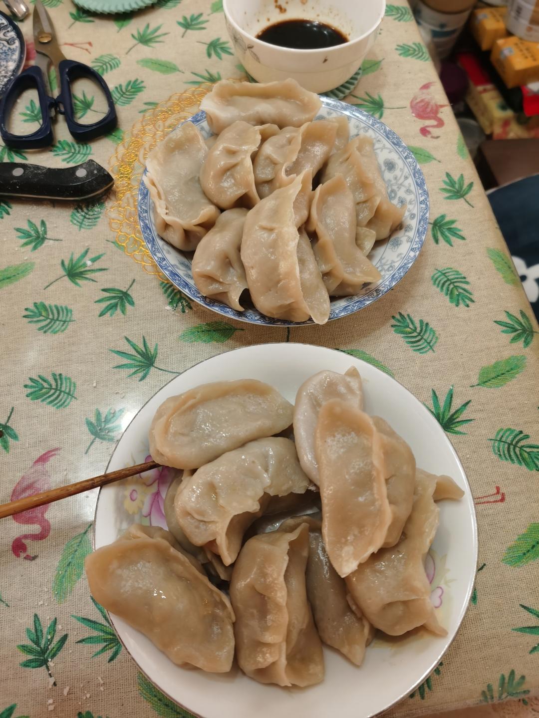 烫面萝卜肉馅蒸饺