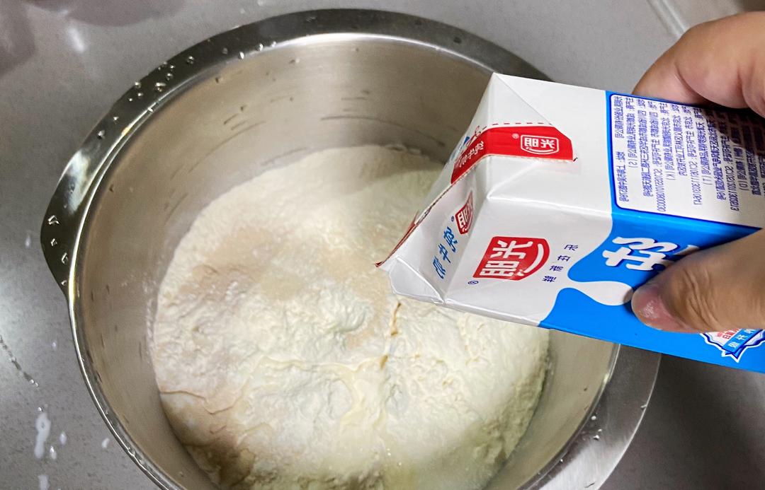 纯奶手撕吐司的做法 步骤1