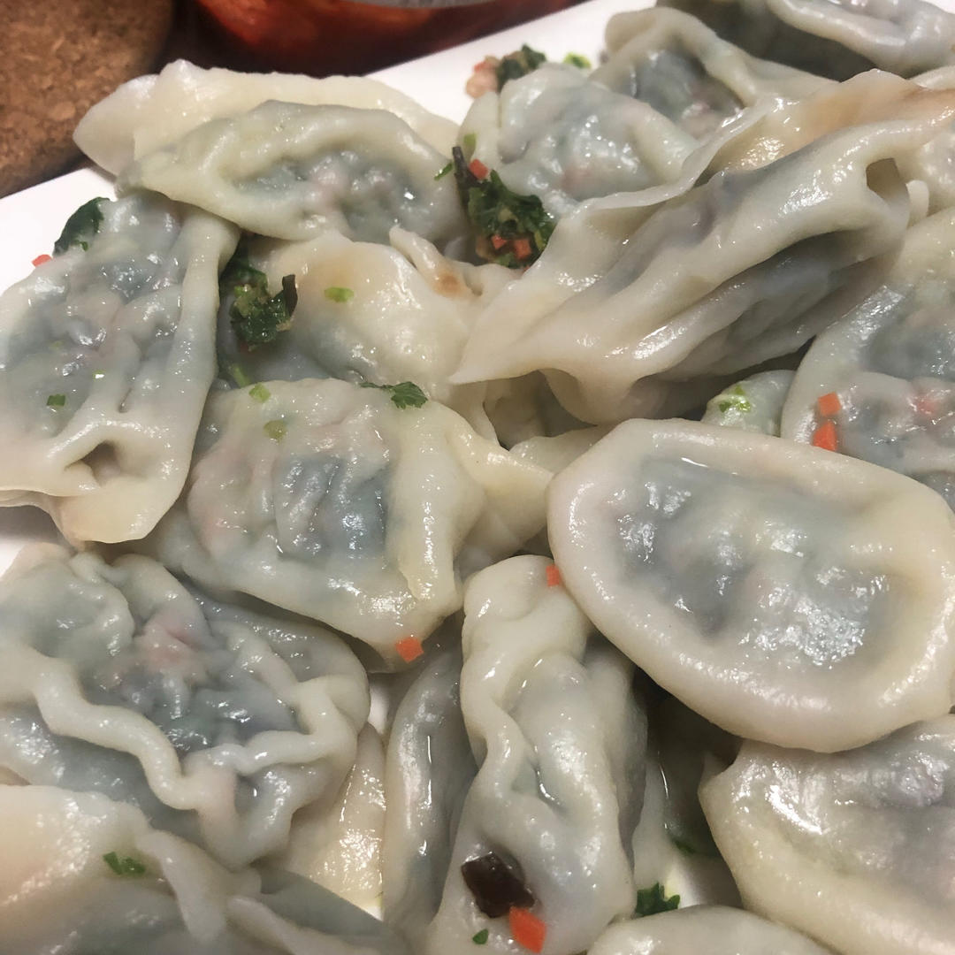 香菜木耳胡萝卜饺子