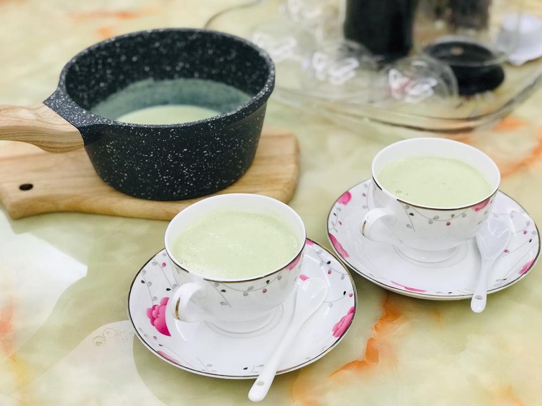 牛油果奶昔