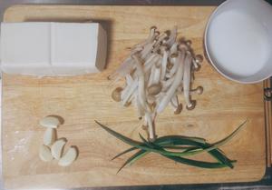 白玉焖豆腐的做法 步骤1