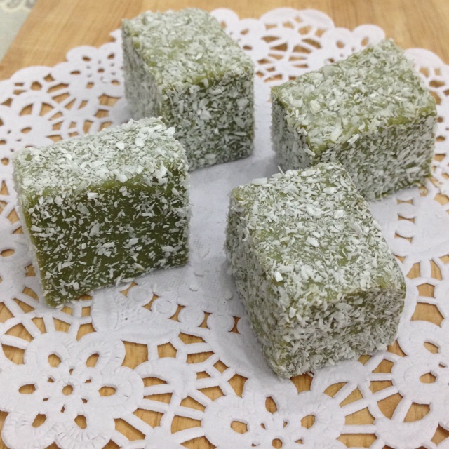 抺茶牛奶椰丝小方