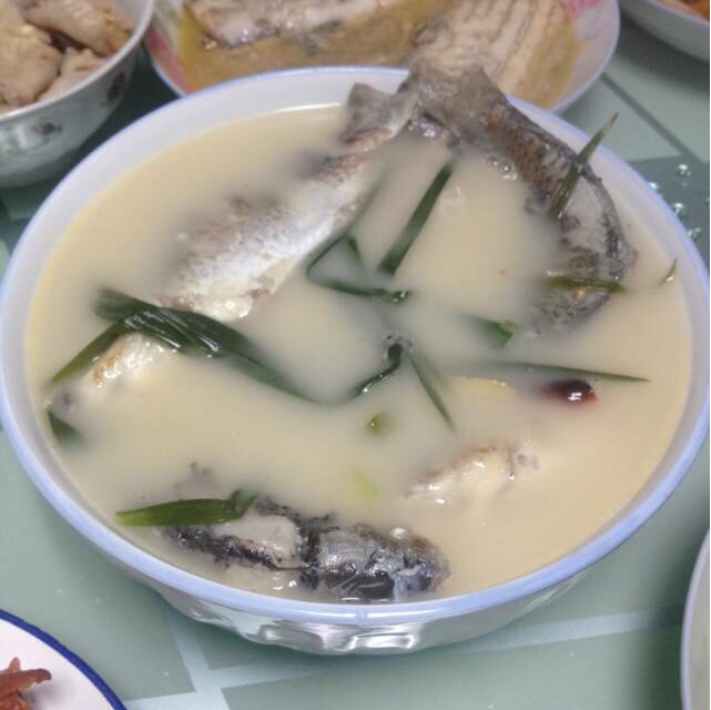 奶白鲫鱼汤