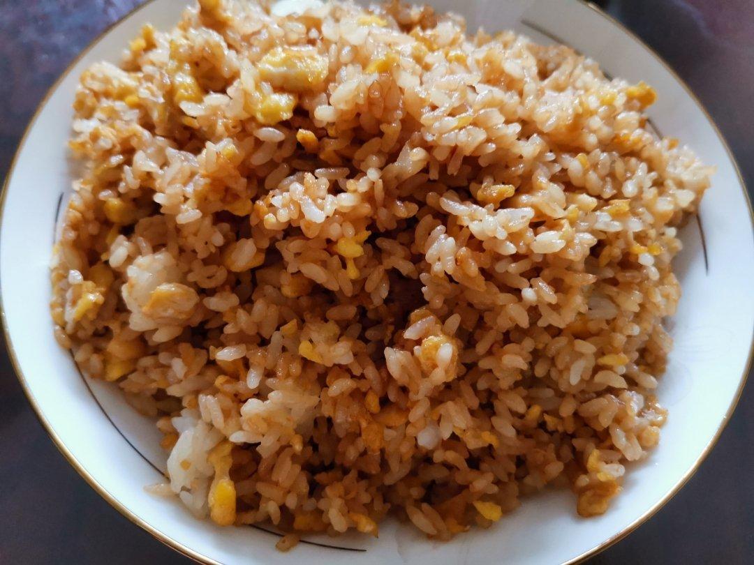 酱油炒饭(超级简单)