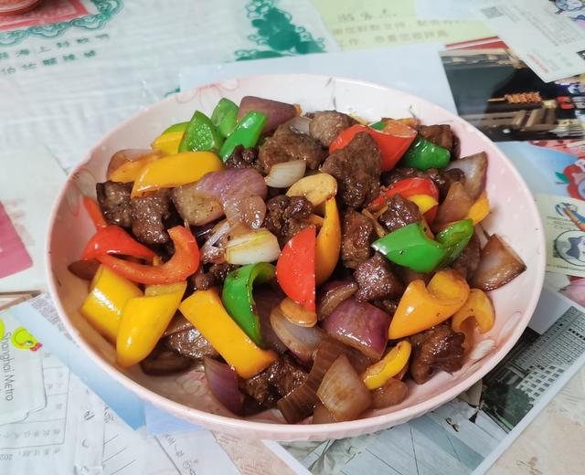 澳洲牛肉｜彩椒炒牛肉粒