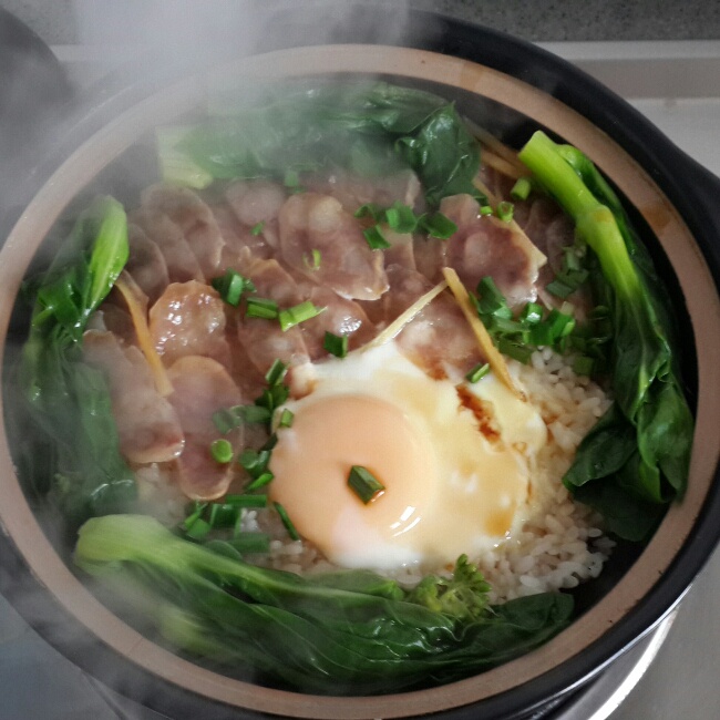 香肠煲仔饭