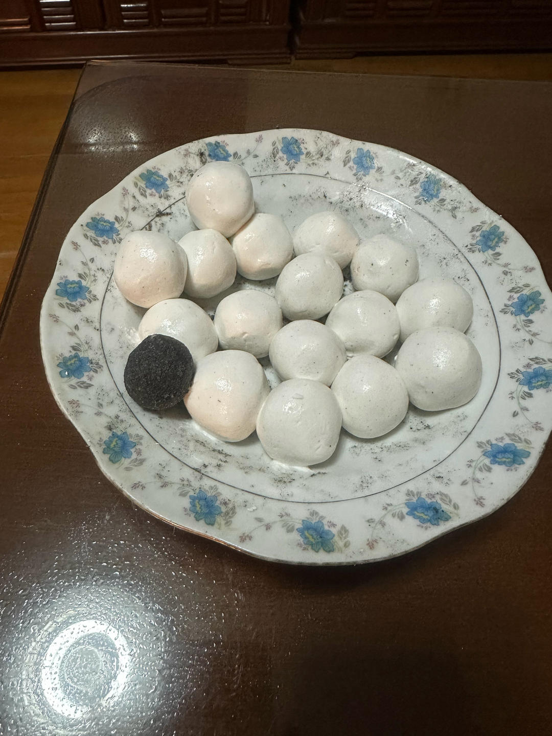 家传黑芝麻汤圆馅心
（黑洋酥）