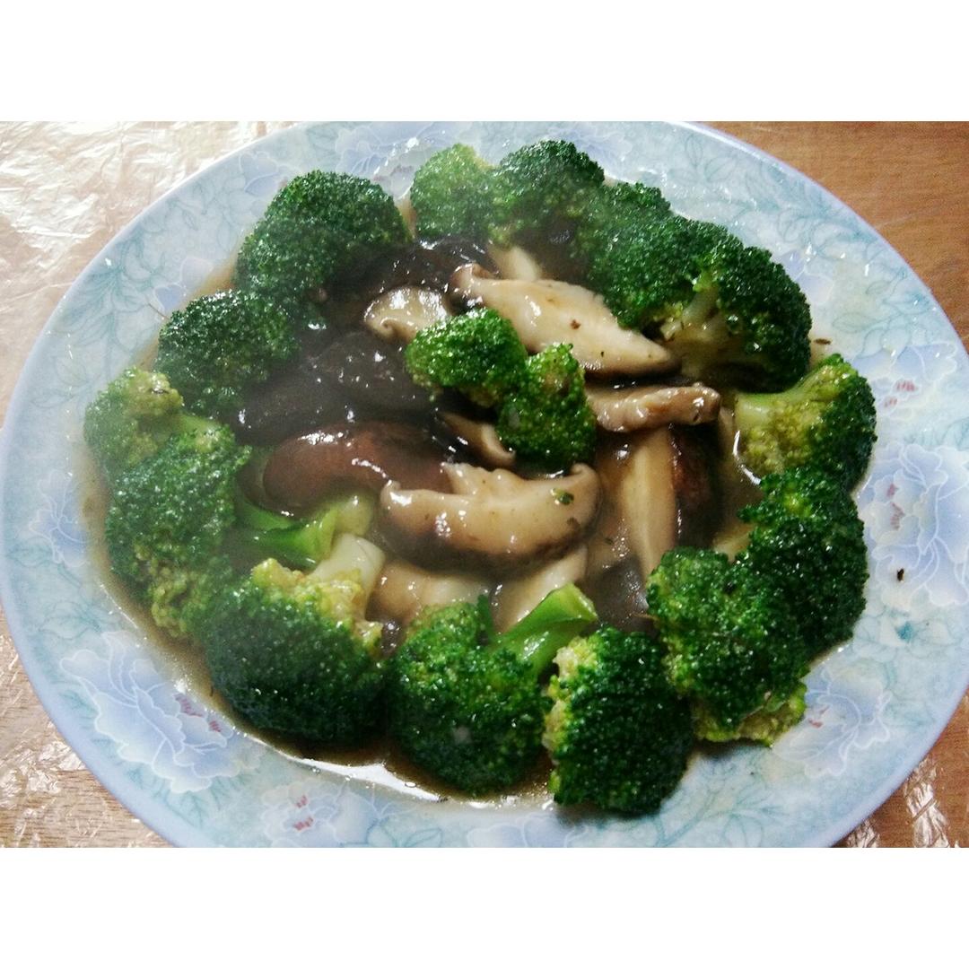 西兰花蚝油花雕杏鲍菇