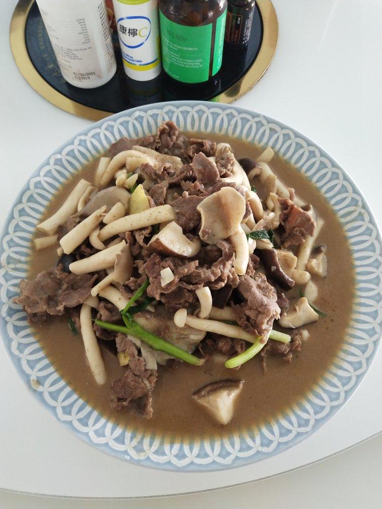鲜美的平茹牛肉